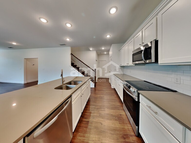 Building Photo - 789 Alcovy Ml Pk