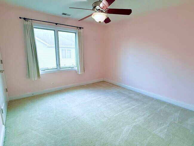 Building Photo - 168 Mayo Ct