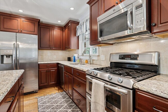 Building Photo - Beautiful Home in Chatham, North Wilmington