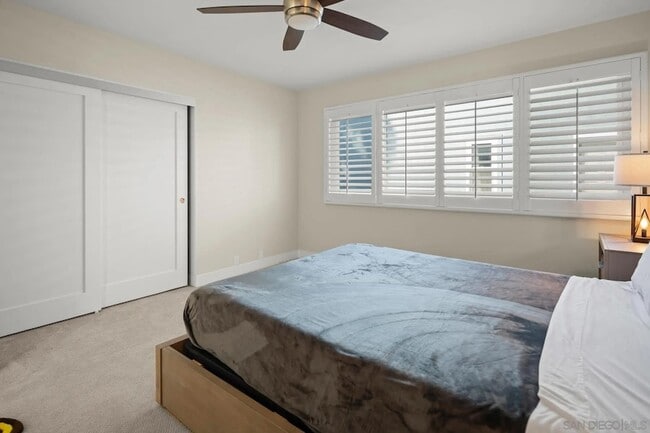 Building Photo - 8 Antigua Ct