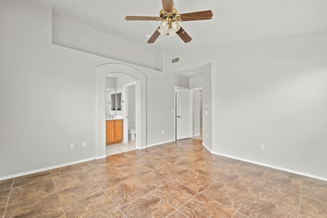 Building Photo - 6673 E Cooperstown Dr