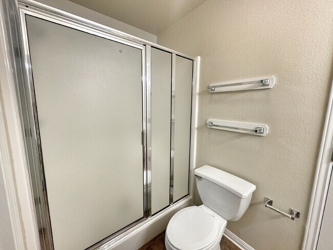Building Photo - 2062 N Ranch Estates Blvd