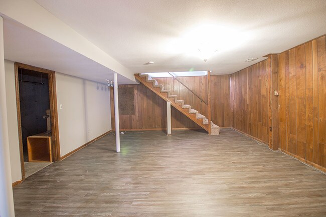 Building Photo - 213 E El Cortez Dr