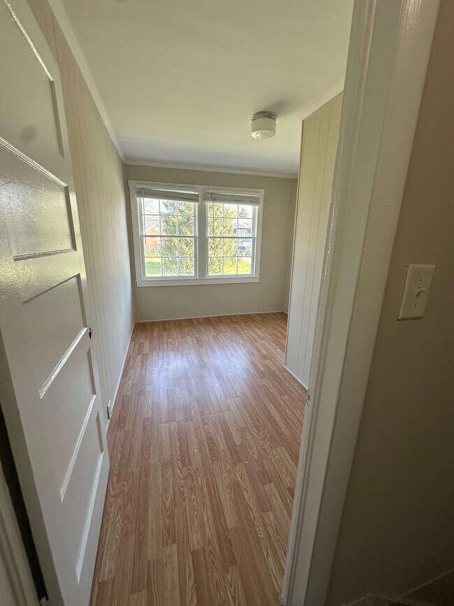 Building Photo - Old Hickory Village Duplex