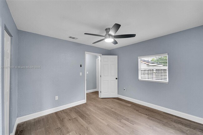 Building Photo - 2360 NW 6th Ct