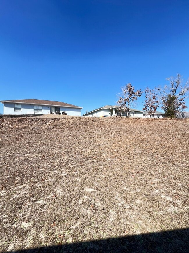 Building Photo - Your 3BD/2BA Peaceful Retreat in the Heart of Ocala!