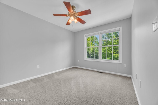 Building Photo - 10 Deepwater Cir