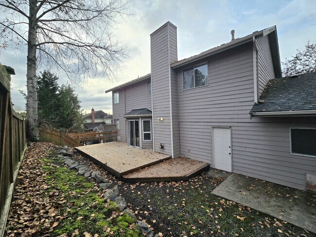 Building Photo - 3 Bedroom 2.5 Bath in Marysville