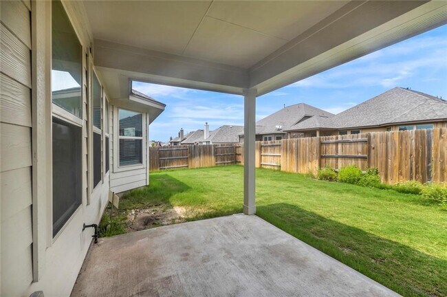 Building Photo - 2926 Diego Dr