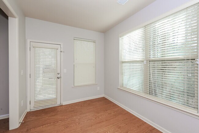 Building Photo - 153 August W Way