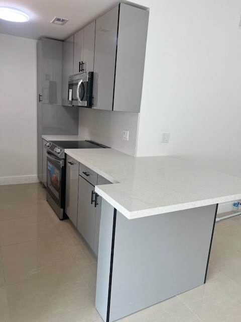 Building Photo - 5229 SW 140th Pl