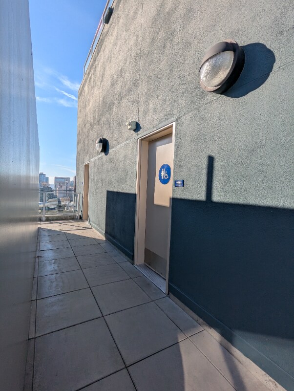 Building Photo - 1080 Park Blvd