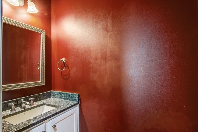 Building Photo - 5421 Red Tip Ln