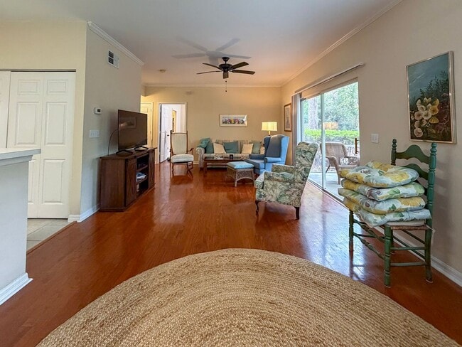 Building Photo - 2/2 Condo in The Links @ Haile Plantation - available end of April! *Approved Application*