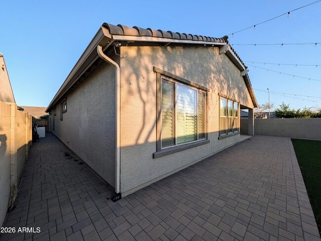 Building Photo - 5902 N 86th Dr