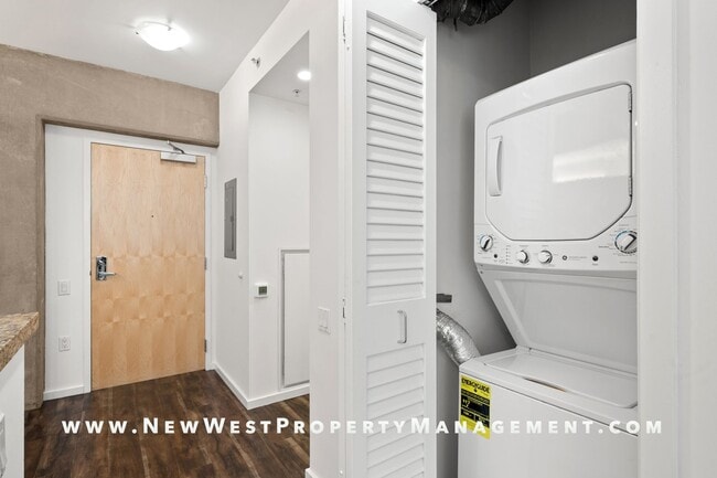 Building Photo - Modern Icon one bedroom in the heart of East Village! Small Pet OK! Available Now! 1 Pkng Space I...