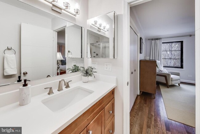 Building Photo - 117 Quay St