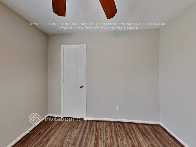 Building Photo - 16722 Warbler Dr