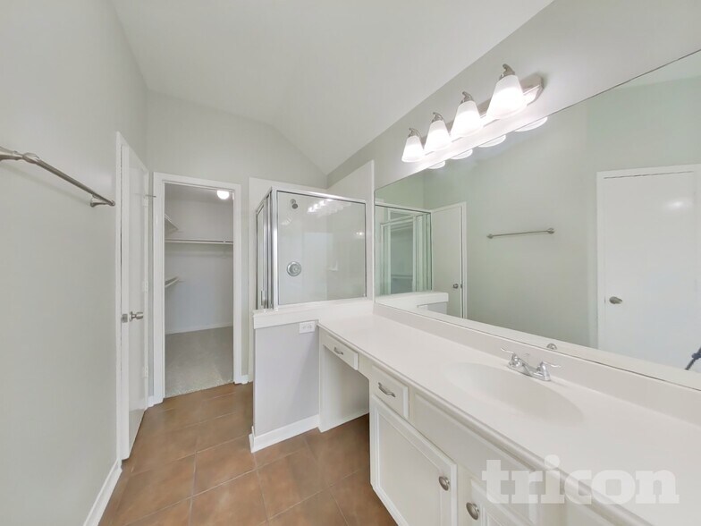 Building Photo - 6726 Misty Dale Dr