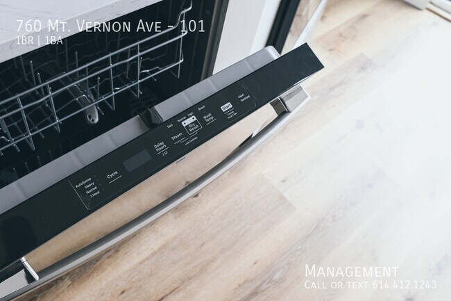 Building Photo - 760 Mt Vernon Ave