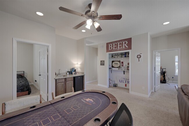 Building Photo - 1122 Detroit St