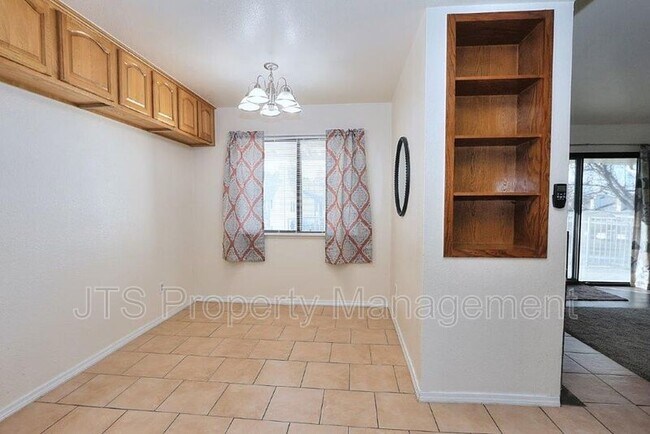 Building Photo - 2394 Alta Garden Ln