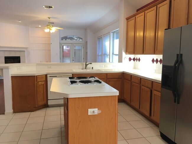 Building Photo - Beautiful 3/2 in Scofield Farms