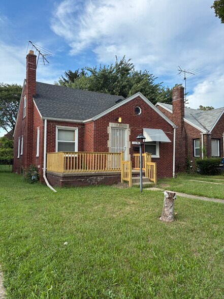 Building Photo - 13679 Bringard Dr