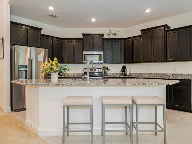 Building Photo - 5945 Buttonwood Sq