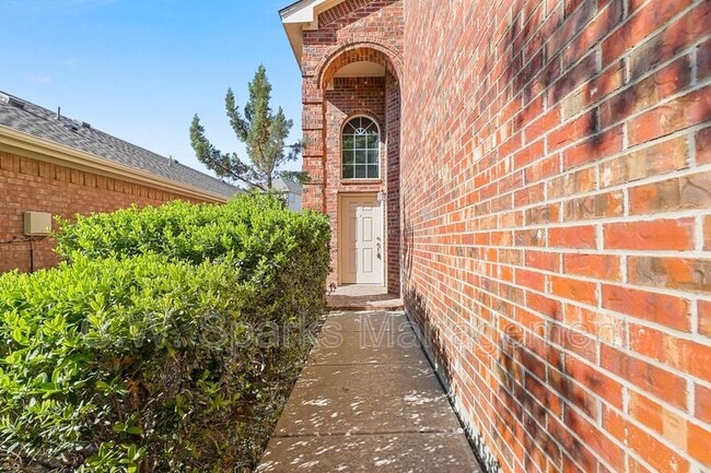 Building Photo - 2728 Mountain Lion Dr