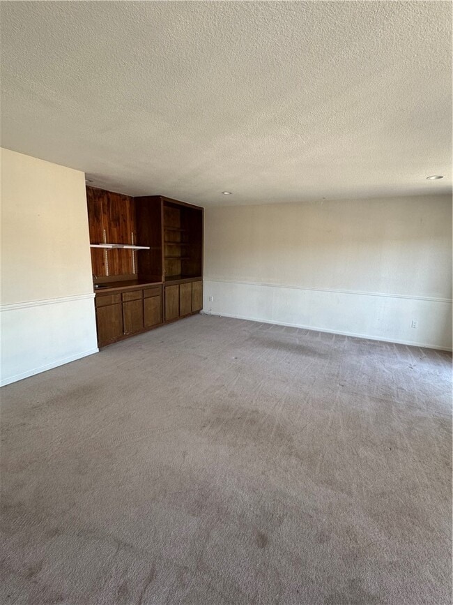 Building Photo - 23303 Stirrup Dr