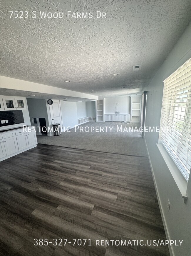 Building Photo - 7523 Wood Farms Dr