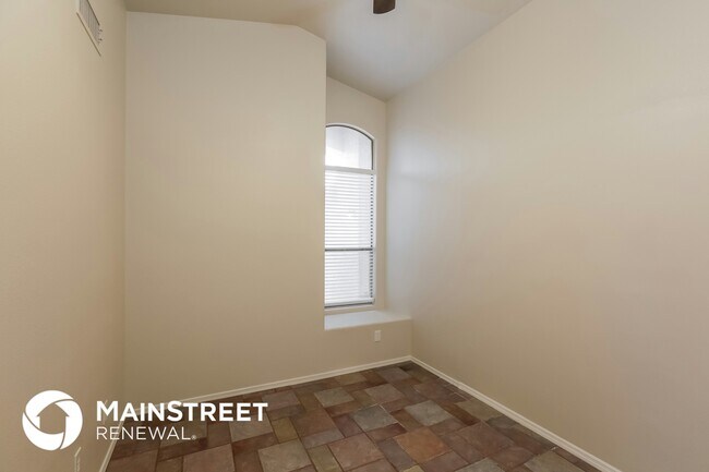 Building Photo - 1913 N 128th Ave