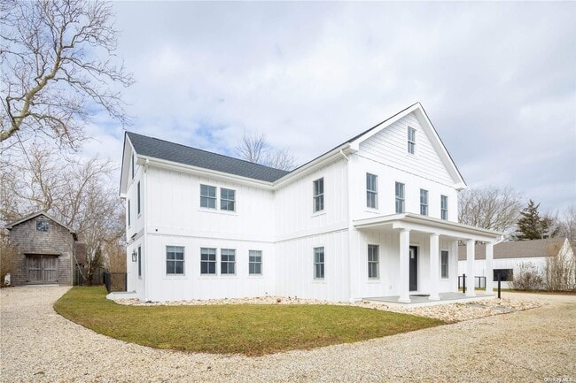 Building Photo - 45805 Main Rd