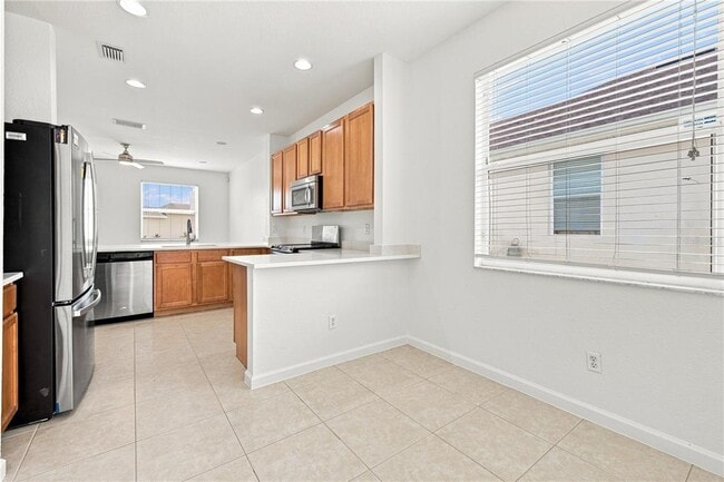 Building Photo - 3576 Maple Ridge Loop