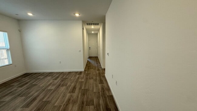 Building Photo - Must See - Spacious 3-Bedroom, 2-Bath Home in Riverstone