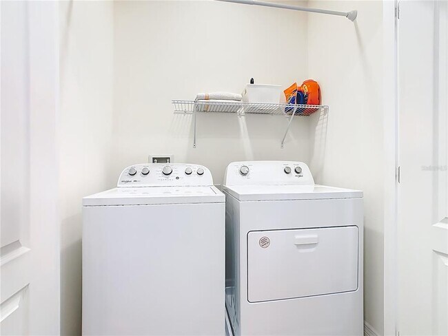 Building Photo - 1307 Mako Wy