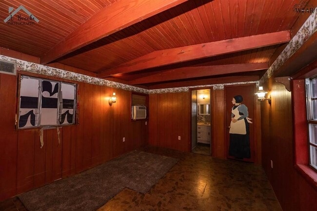 Building Photo - 808 S Yosemite St