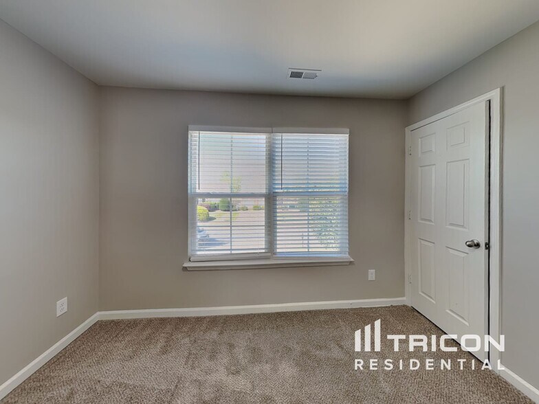 Building Photo - 3112 Stephen Oaks Way