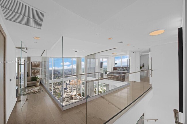 Building Photo - 1040 Biscayne Blvd