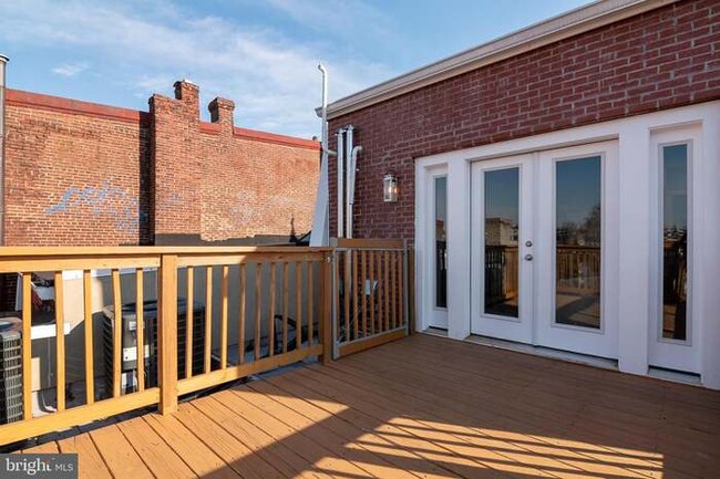 Terrace Deck - 937 R St NW