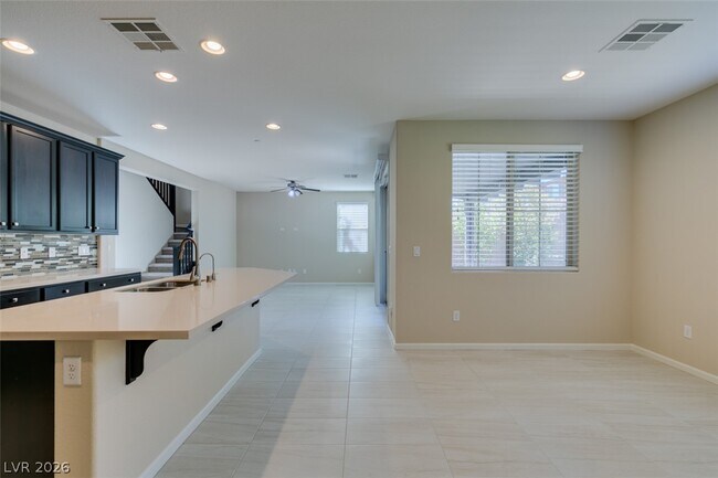 Building Photo - 2549 Sable Ridge St