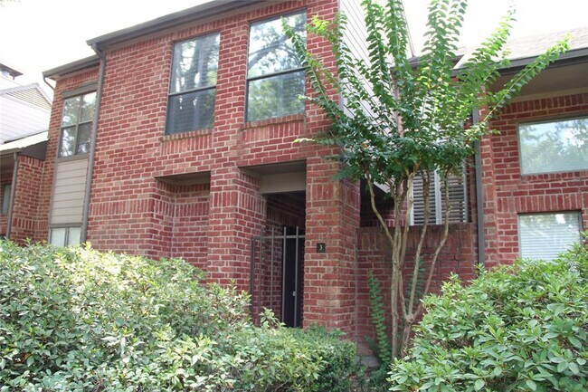 Primary Photo - 7447 Cambridge St