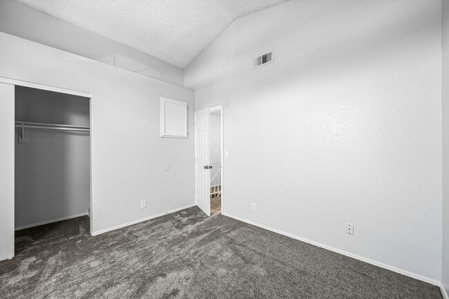 Building Photo - 455 S Mesa Dr