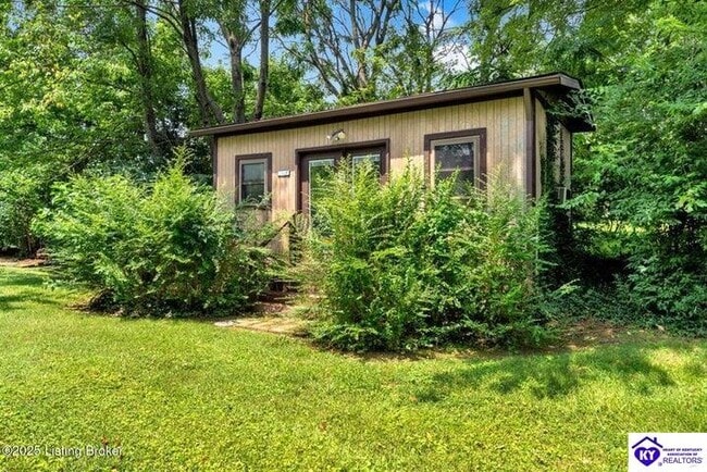 Building Photo - 809 Clifford Dr