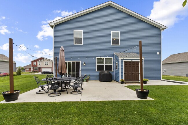 Building Photo - 20576 Smithfield Cir