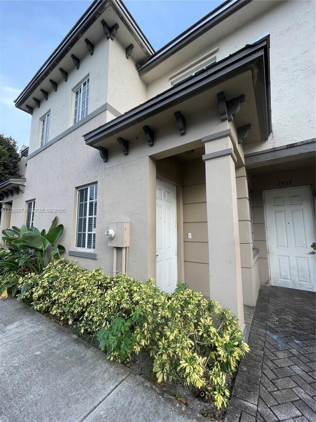 Building Photo - 1955 Marsh Harbor Dr