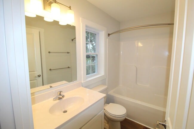 Building Photo - Lease assignment