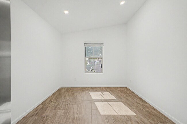 Building Photo - 17447 N Marina Ave