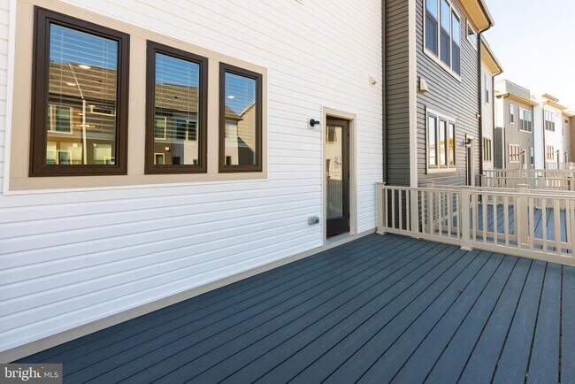 Building Photo - 3391 Watershed Blvd